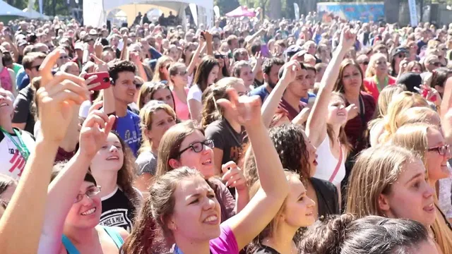 Montreal Rock 'n Roll Marathon 2015 Highlights video thumbnail