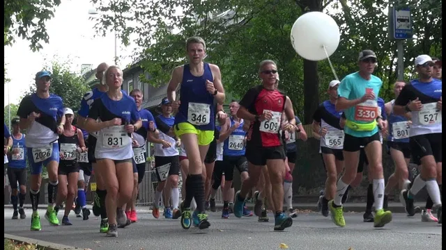 [50fps] Tallinna Maraton 2018 (42,2 km) - 2500 jooksjat rajal (10 km) video thumbnail